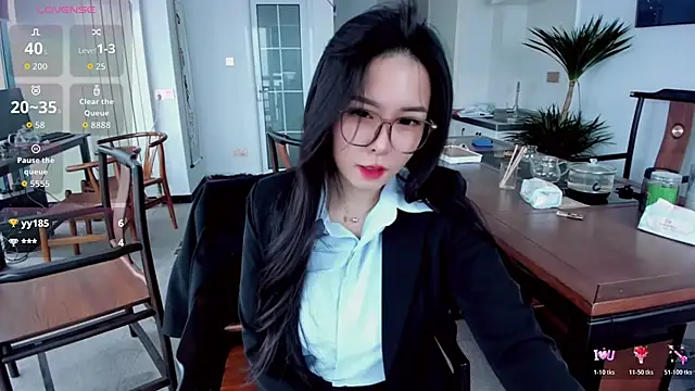 xixiya888 online show from November 7, 2025, 1:21 am