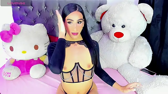 Snapshot of Julie_Lovelyx1 chatting on April 24, 2026, 3:30 am Julie Lovelyx1 online show from April 24, 2026, 3:30 am