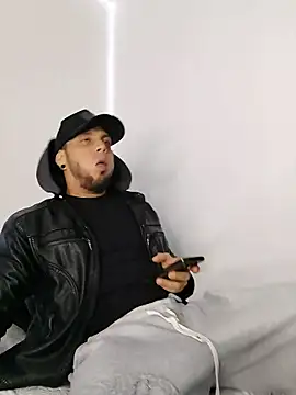 Snapshot of morenosiam chatting on March 9, 2026, 5:22 am morenosiam online show from March 9, 2026, 5:22 am