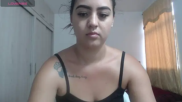 Anthonela Queen online show from October 8, 2025, 1:01 pm