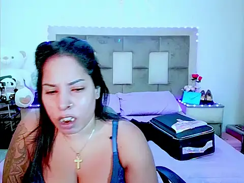 Snapshot of indiantopaz694u chatting on May 31, 2026, 4:51 am indiantopaz694u online show from May 31, 2026, 4:51 am