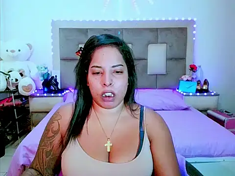 Snapshot of indiantopaz694u chatting on April 30, 2026, 4:30 am indiantopaz694u online show from April 30, 2026, 4:30 am