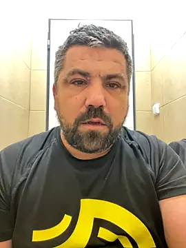 Snapshot of Alexander18edd chatting on October 6, 2025, 7:42 am Alexander18edd online show from October 6, 2025, 7:42 am