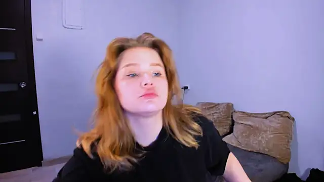 LaseyMoon online show from November 7, 2025, 12:48 am