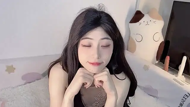 xiaolanlan3344 online show from March 4, 2025, 7:01 pm