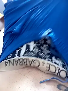 Snapshot of Magrinholl chatting on October 11, 2025, 5:03 pm Magrinholl online show from October 11, 2025, 5:03 pm