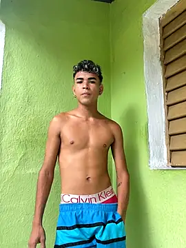 Snapshot of twinks_28 chatting on September 24, 2025, 1:50 pm twinks 28 online show from September 24, 2025, 1:50 pm