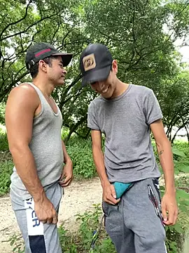 Snapshot of twinks_28 chatting on September 21, 2025, 4:12 pm twinks 28 online show from September 21, 2025, 4:12 pm