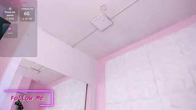 Snapshot of Valeriagomez_ chatting on October 26, 2025, 12:05 pm Valeriagomez online show from October 26, 2025, 12:05 pm