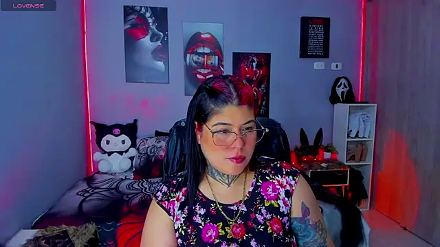 Veronika metal online show from November 11, 2025, 8:09 am