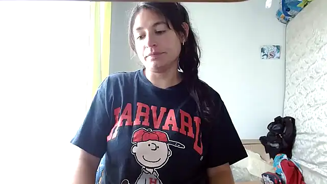 Snapshot of Escarcha-blue chatting on April 15, 2026, 7:18 pm Escarcha-blue online show from April 15, 2026, 7:18 pm