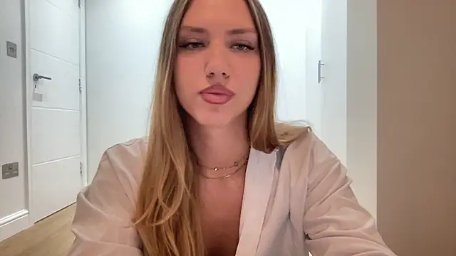 mariareevx online show from September 25, 2025, 10:27 pm