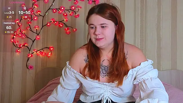 Snapshot of Eva_Starlight chatting on February 13, 2026, 4:01 am Eva Starlight online show from February 13, 2026, 4:01 am