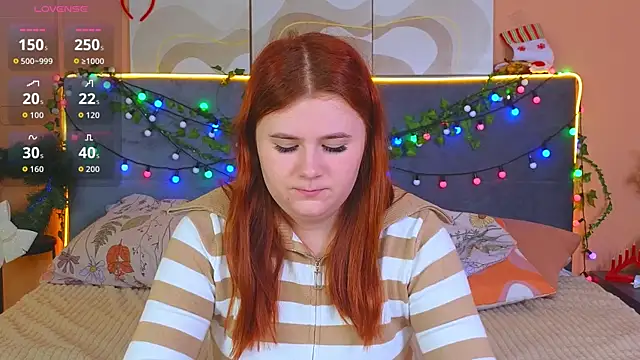 Snapshot of Eva_Starlight chatting on December 23, 2025, 6:56 am Eva Starlight online show from December 23, 2025, 6:56 am