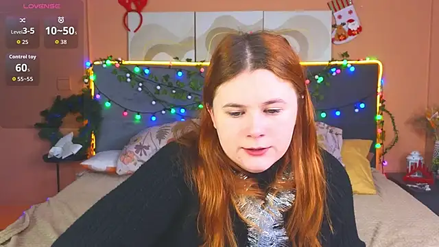 Eva Starlight online show from December 15, 2025, 4:07 am