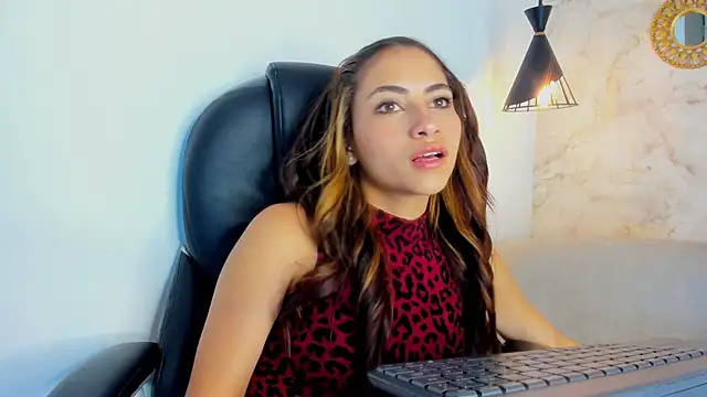 Samaantha-beckham online show from April 1, 2026, 11:56 pm