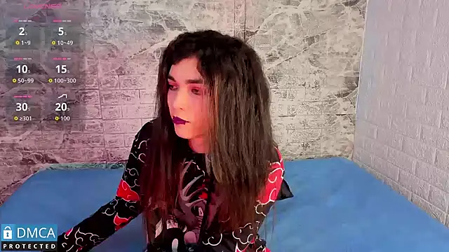 Snapshot of MaeveKuro chatting on December 16, 2025, 3:11 am MaeveKuro online show from December 16, 2025, 3:11 am