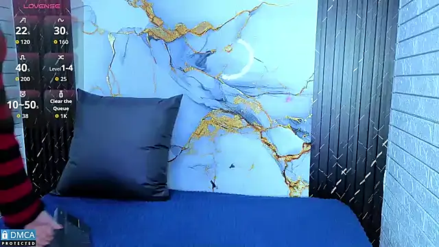 Snapshot of MaeveKuro chatting on January 9, 2026, 3:02 am MaeveKuro online show from January 9, 2026, 3:02 am