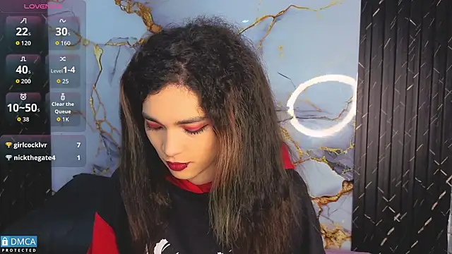 Snapshot of MaeveKuro chatting on January 19, 2026, 3:10 am MaeveKuro online show from January 19, 2026, 3:10 am