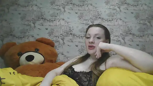 Snapshot of Eveline_May chatting on March 19, 2025, 8:54 pm Eveline May online show from March 19, 2025, 8:54 pm