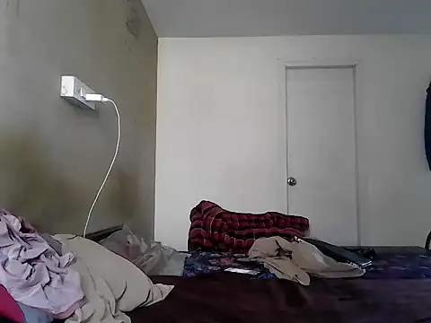 Snapshot of fitbuddy1 chatting on April 7, 2026, 5:42 am fitbuddy1 online show from April 7, 2026, 5:42 am