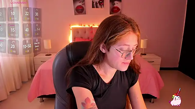 Emily Warren  online show from January 31, 2026, 8:07 pm