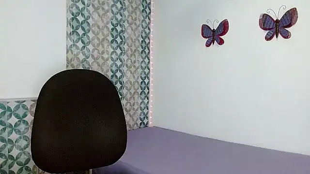 Snapshot of dayanacarson chatting on April 2, 2026, 3:19 pm dayanacarson online show from April 2, 2026, 3:19 pm
