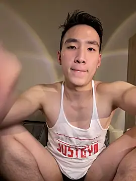 Snapshot of Hon1069 chatting on March 17, 2025, 4:54 pm Hon1069 online show from March 17, 2025, 4:54 pm