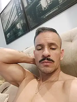 Snapshot of juniortche1313 chatting on November 4, 2025, 4:44 pm juniortche1313 online show from November 4, 2025, 4:44 pm