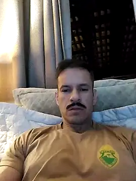 Snapshot of juniortche1313 chatting on February 26, 2025, 3:14 am juniortche1313 online show from February 26, 2025, 3:14 am