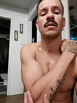 Snapshot of juniortche1313 chatting on December 4, 2025, 10:53 pm juniortche1313 online show from December 4, 2025, 10:53 pm