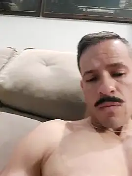 Snapshot of juniortche1313 chatting on November 14, 2025, 4:21 pm juniortche1313 online show from November 14, 2025, 4:21 pm