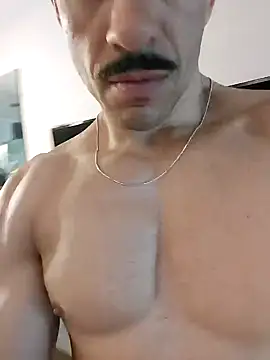 Snapshot of juniortche1313 chatting on December 3, 2025, 5:12 pm juniortche1313 online show from December 3, 2025, 5:12 pm