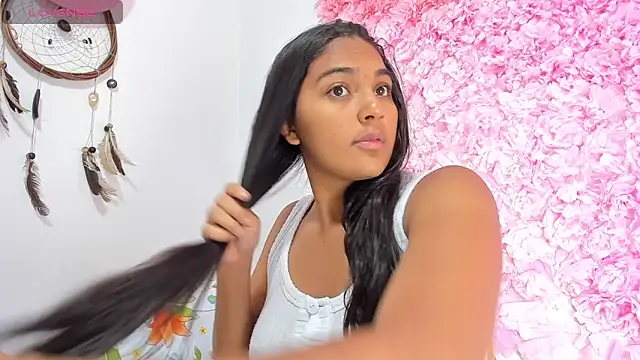 Snapshot of Melodymoore_ chatting on March 7, 2026, 10:37 pm Melodymoore online show from March 7, 2026, 10:37 pm