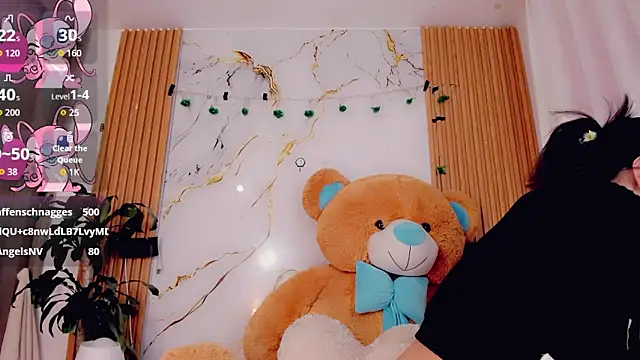 ValeriCardenas online show from April 11, 2026, 2:08 am