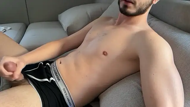 Snapshot of alfonso135 chatting on November 27, 2025, 9:43 am alfonso135 online show from November 27, 2025, 9:43 am