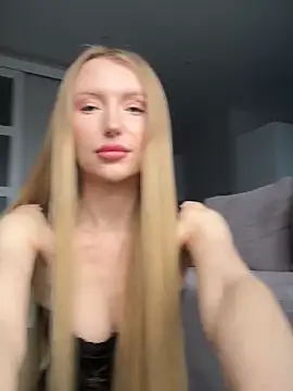 EvaBrooklyn online show from February 14, 2026, 11:10 am