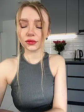 EvaBrooklyn online show from March 10, 2025, 6:16 am