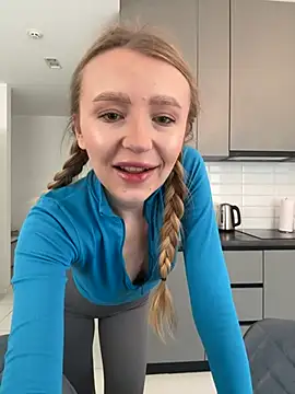 EvaBrooklyn online show from February 27, 2025, 5:51 am