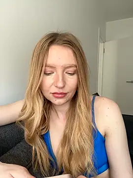 EvaBrooklyn online show from March 9, 2025, 9:46 am