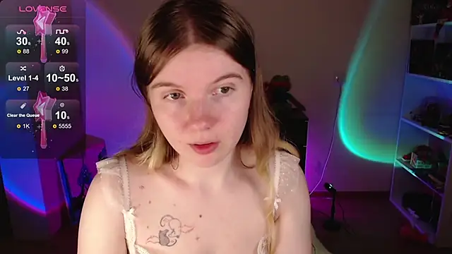 Snapshot of Strawberry_juli chatting on September 21, 2025, 7:41 pm Strawberry juli online show from September 21, 2025, 7:41 pm