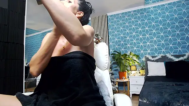 Snapshot of zoeylarkens chatting on December 4, 2025, 7:46 pm zoeylarkens online show from December 4, 2025, 7:46 pm