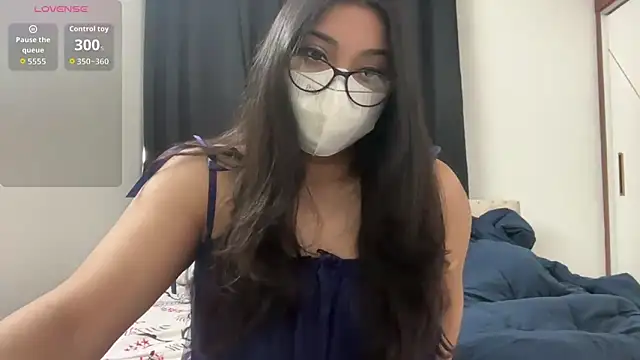 oviyakalra online show from December 3, 2025, 4:57 am