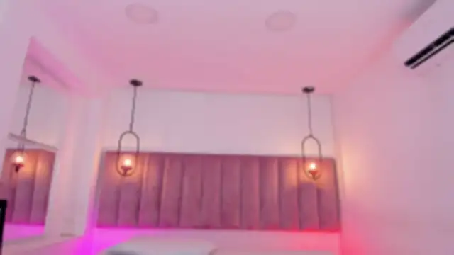 Snapshot of Haily_b chatting on December 15, 2025, 7:31 pm Haily b online show from December 15, 2025, 7:31 pm