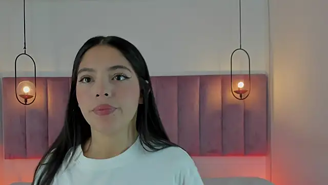 Snapshot of Haily_b chatting on October 25, 2025, 8:09 pm Haily b online show from October 25, 2025, 8:09 pm