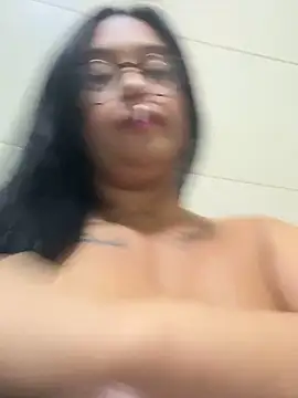 Snapshot of AnnaPerez_ chatting on January 14, 2026, 7:50 pm AnnaPerez online show from January 14, 2026, 7:50 pm