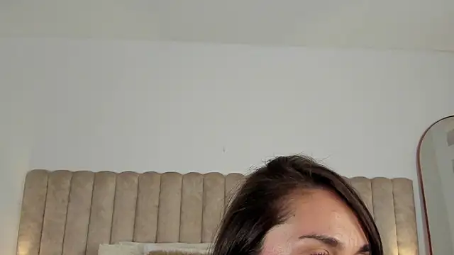 Snapshot of Sophie_Restrepo chatting on February 28, 2026, 4:12 am Sophie Restrepo online show from February 28, 2026, 4:12 am