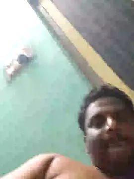 Snapshot of beyondthelines123 chatting on February 28, 2025, 6:52 pm beyondthelines123 online show from February 28, 2025, 6:52 pm