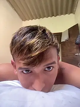 Babyalienqm online show from March 19, 2026, 7:14 pm