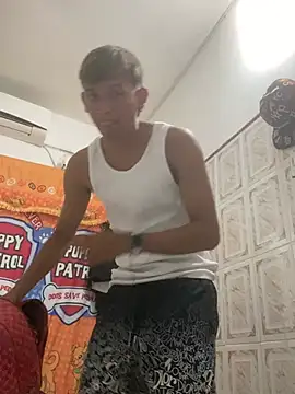 Babyalienqm online show from April 5, 2026, 4:19 am